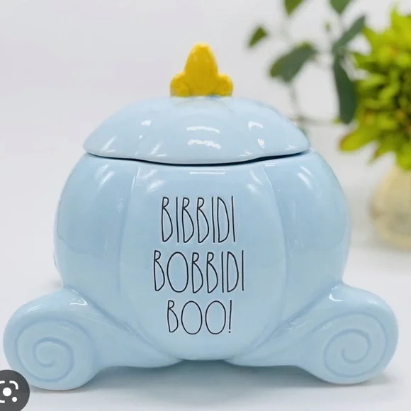 NWOT-THE DISNEY COLLECTION BY RAE DUNN PRINCESS PUMPKIN CARRIAGE - Picture 2 of 8